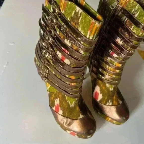 Max Martin Stiletto Boot Zipper Closure with Accent Straps Ikat Pattern Size 6.5 - Picture 9 of 9
